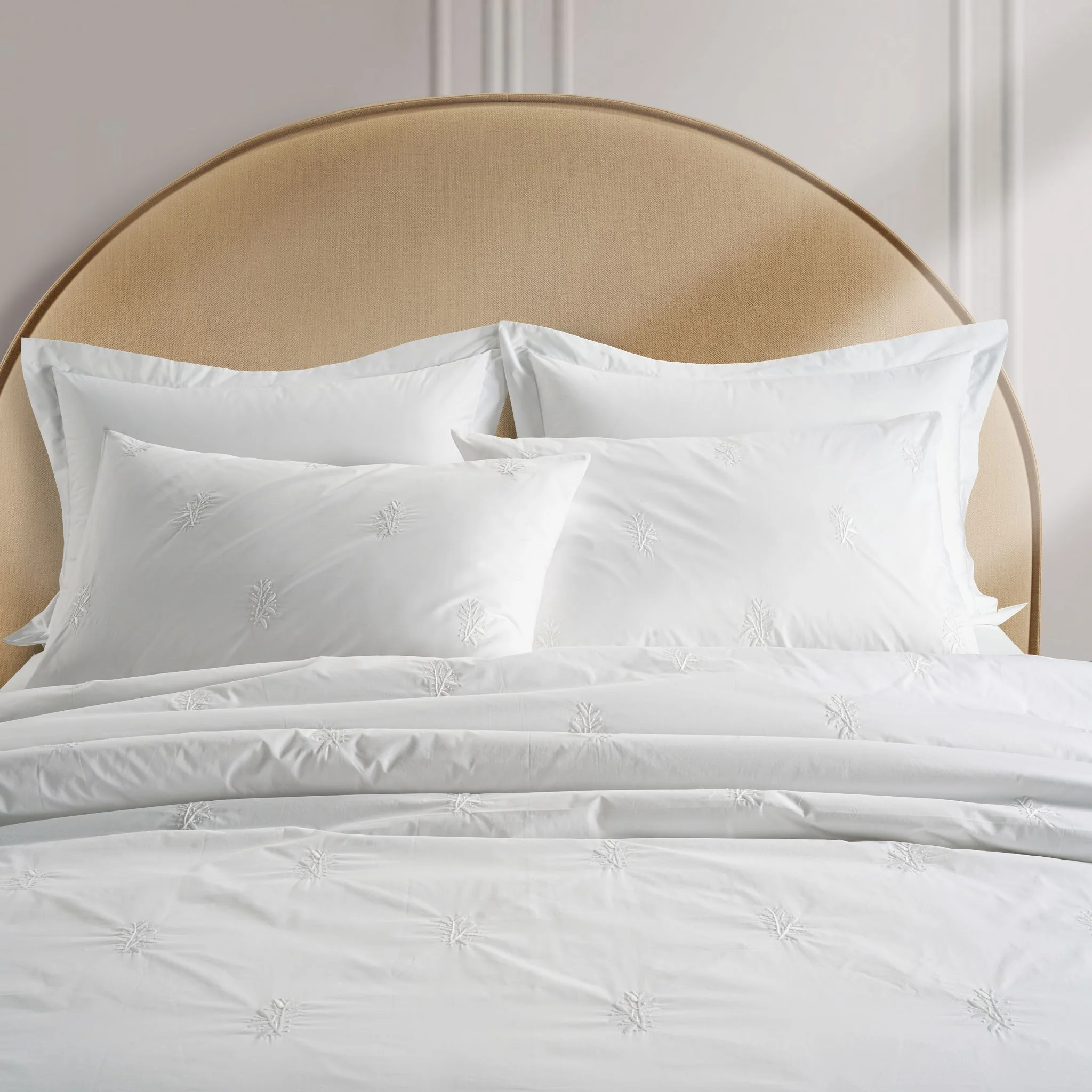 300 Thread Count White Royale Bedding Set - Image 2