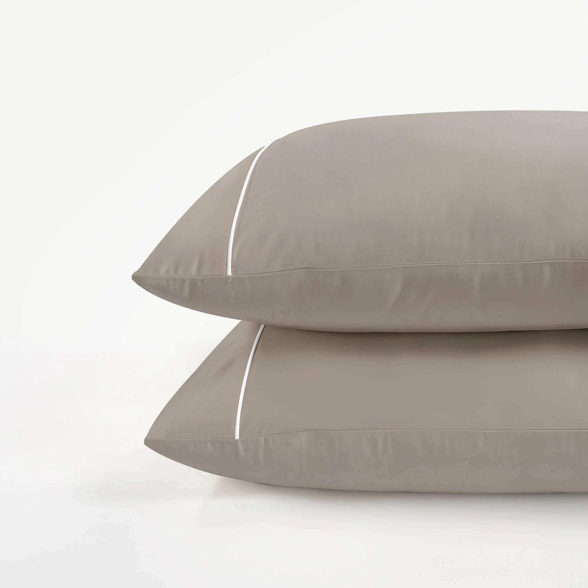 800 Thread Count Pair (2 Pillowcases) of Egyptian Cotton Duke of Bliss Lux Buttery Smooth Pillowcases - Simply Taupe with White Accent