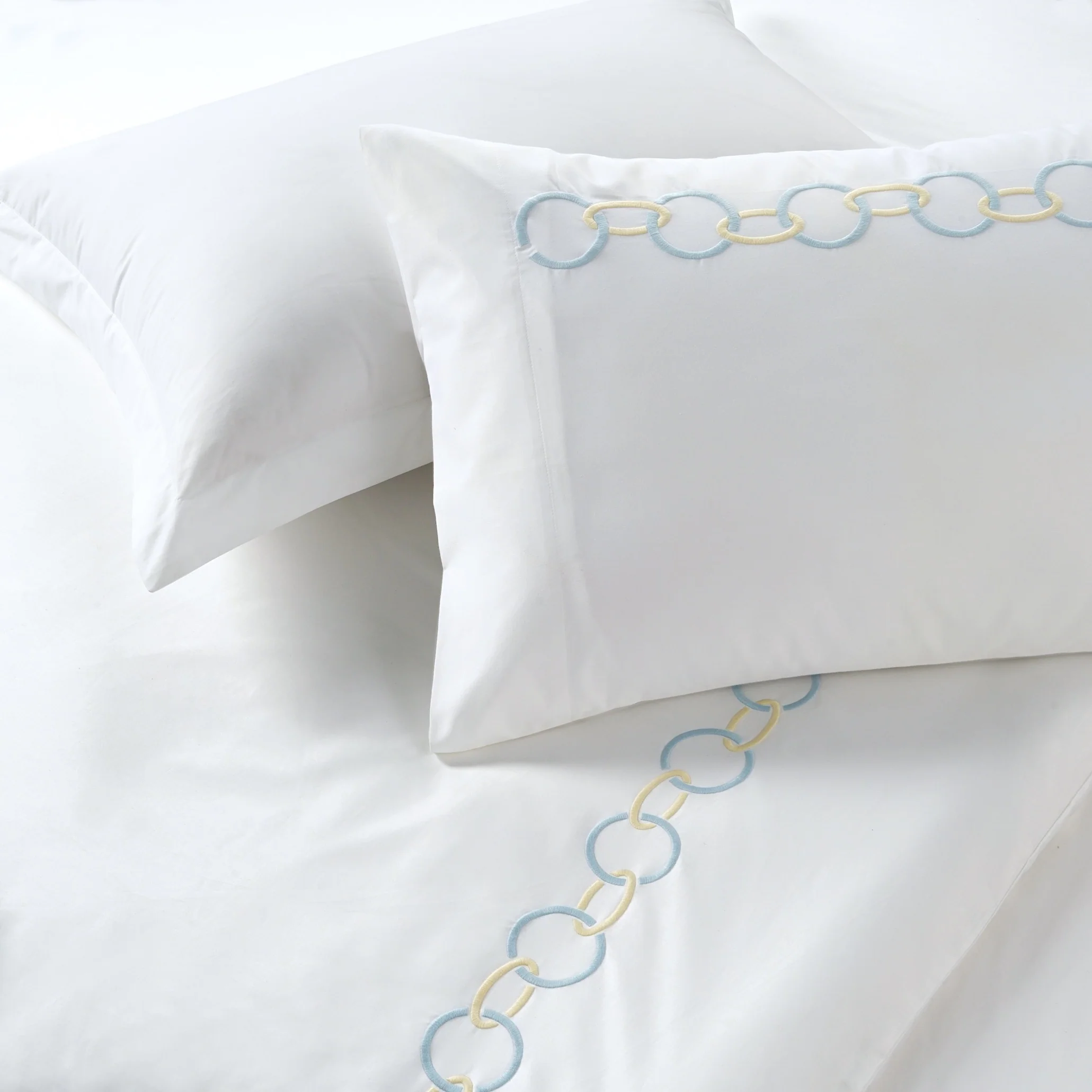 800 Thread Count Egyptian Cotton Benedict Bedding Set - White and Light Blue - Image 3