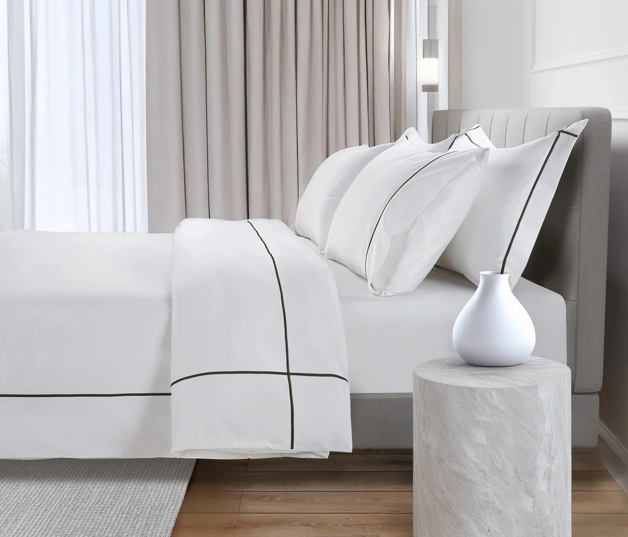 800 Thread Count Egyptian Cotton Kensington Lux Buttery Smooth Duvet Cover - Jet Black Bedding Set - Image 3