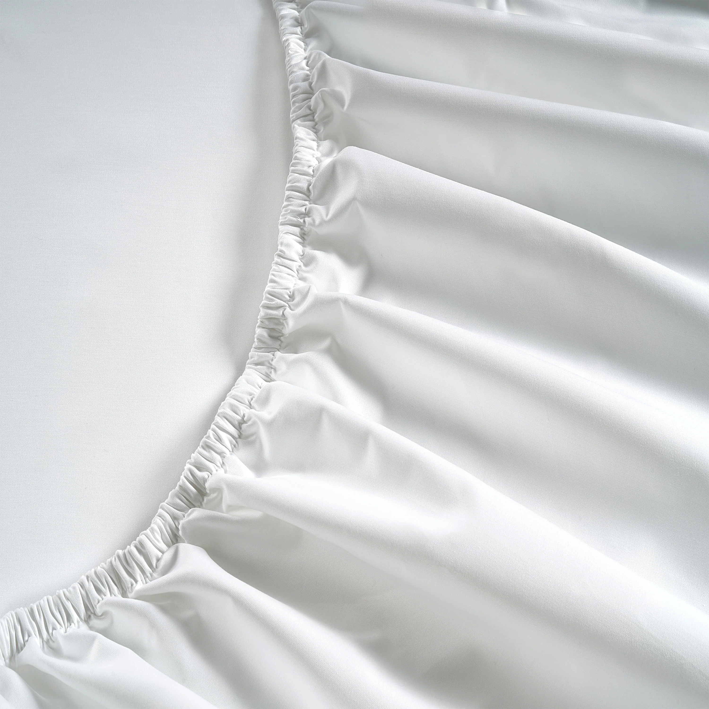 300 Thread Count Peaceful Empress Fitted Sheet - Percale White - Image 2