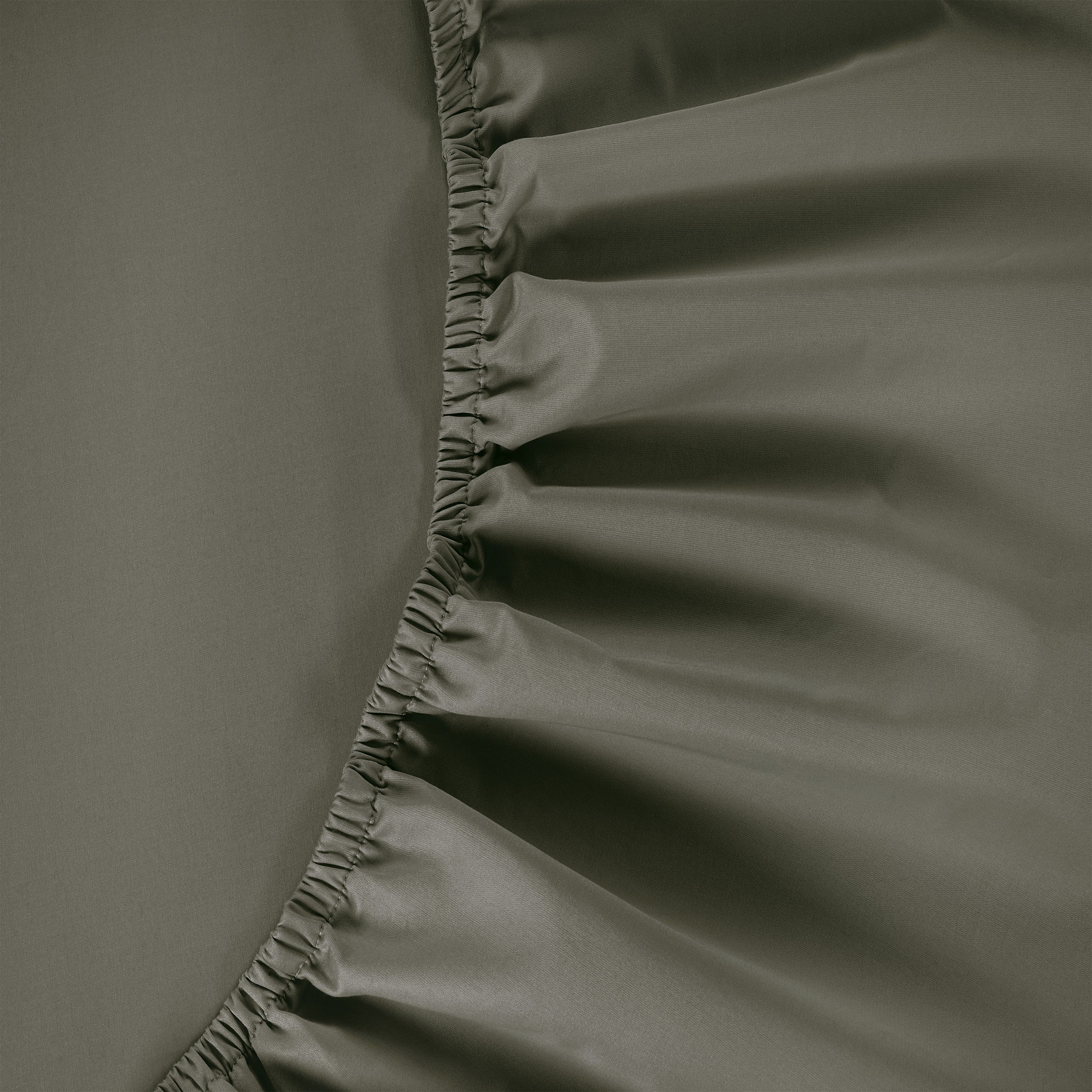 800 Thread Count Grand Splendour LUXE Fitted Sheet - Sateen Sage Green - Image 2